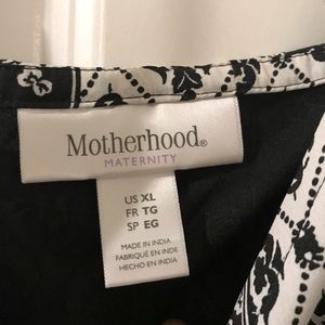 Black and white maternity dress